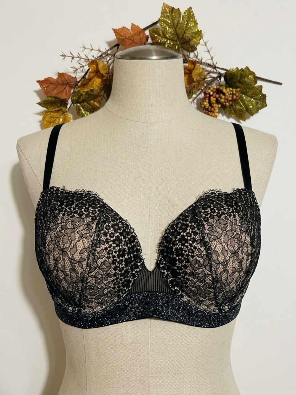 Black Lace Push-Up Bra with Glitter Band - Women Intimates